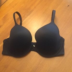 Victoria’s Secret Black bra